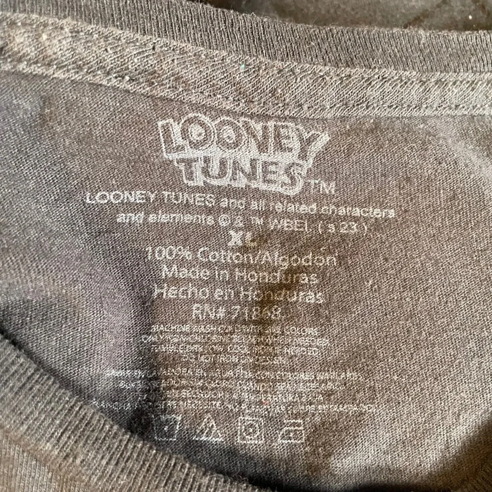 Looney Tunes Bugs Bunny Graphic T-Shirt Mens XL Black Short Sleeve Cotton Tee